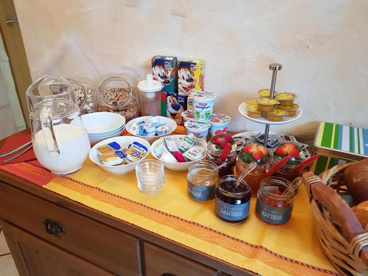 Frühstückspension Weingut Und Henrici Friesenheim is an Ortsgemeinde
